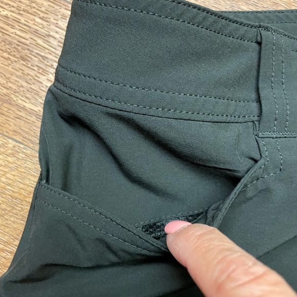 Eddie Bauer Women’s Adventurer 2.0 Skort - Picture 8 of 11
